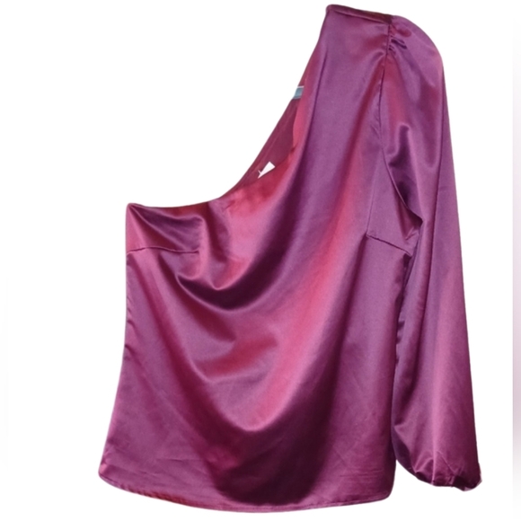 Small: Lena One Shoulder Blouse - Picture 2 of 6